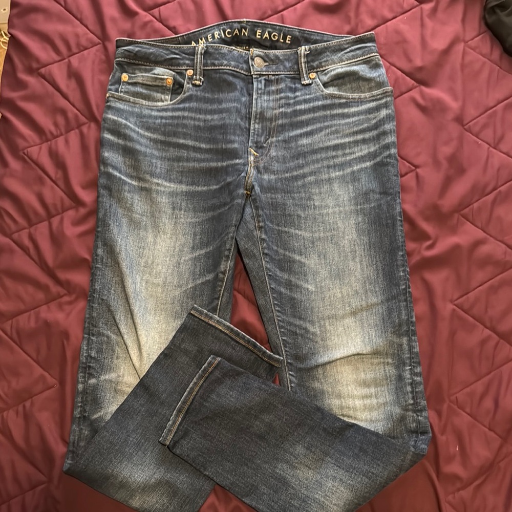 American Eagle Outfitters Men's Blue Jeans